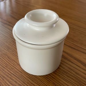 Butter bell crock 2 piece new cream color